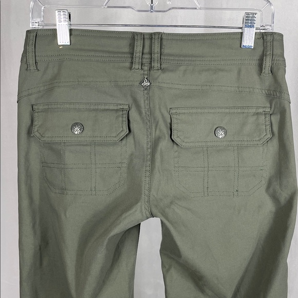 Prana Halle Pants in Green Jasper in Short Inseam. - Picture 5 of 12